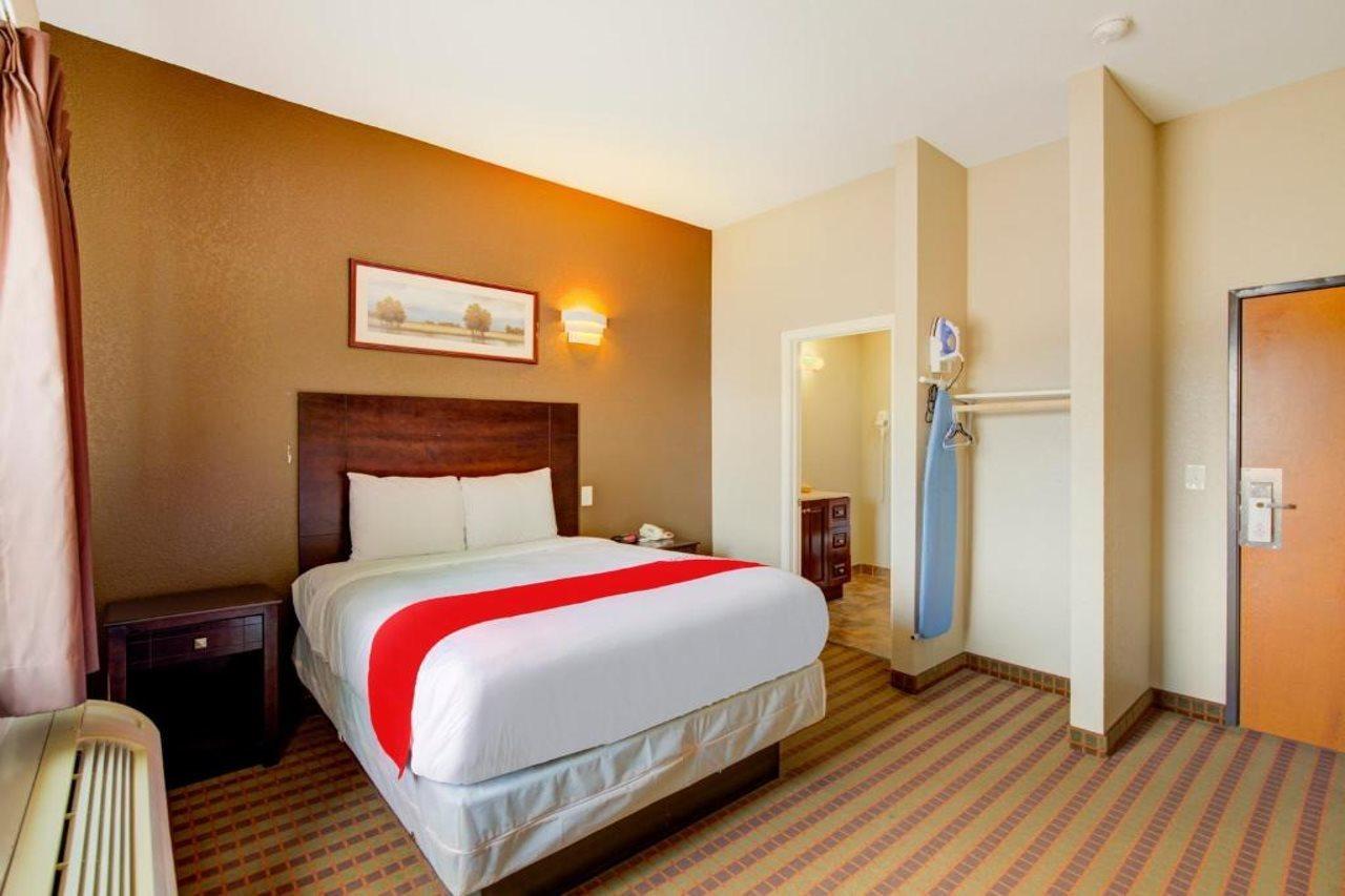 Hotel Dilley Grand Exterior foto
